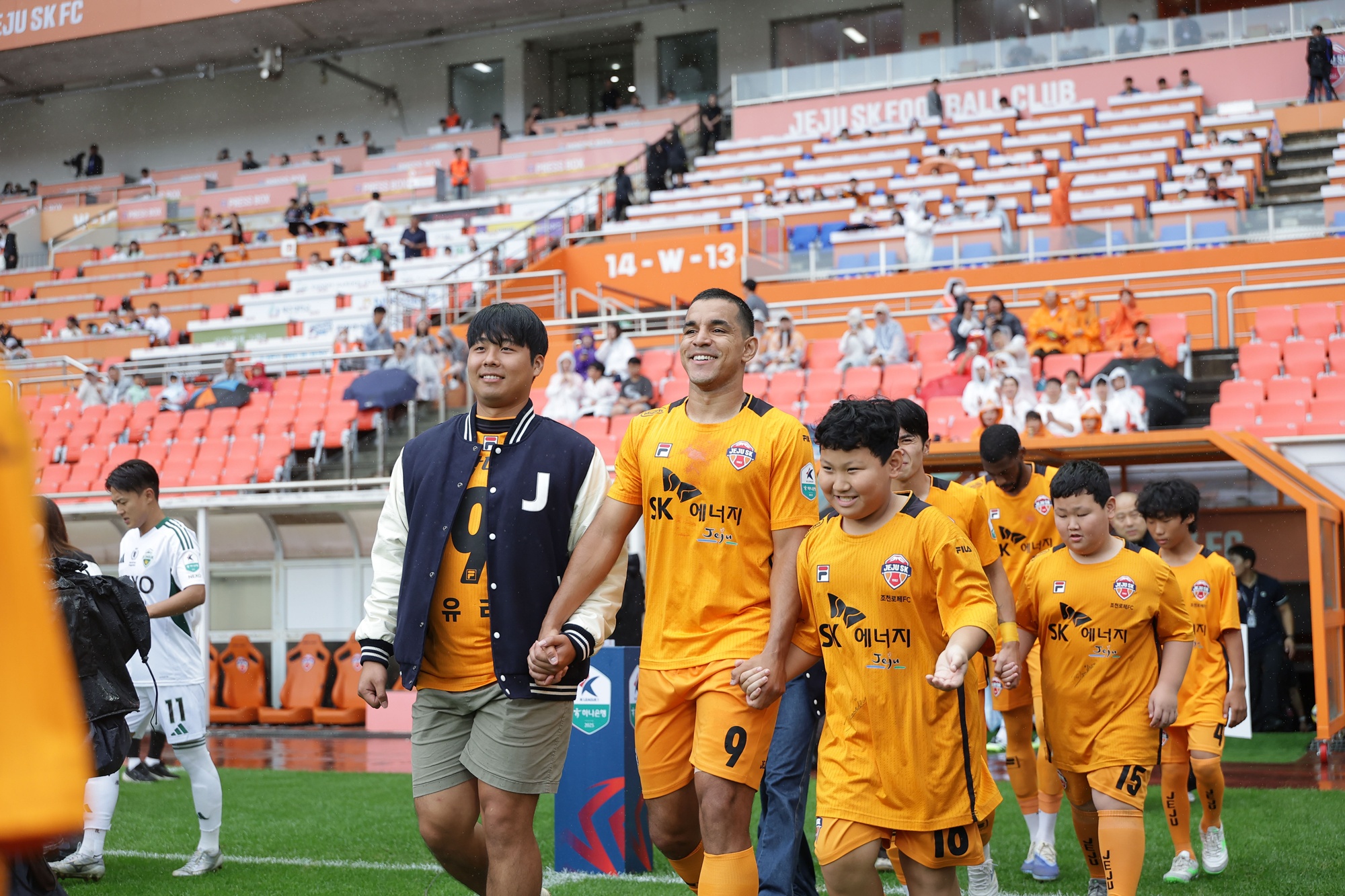 제주대-제주SK FC 홍보 업무협약 체결