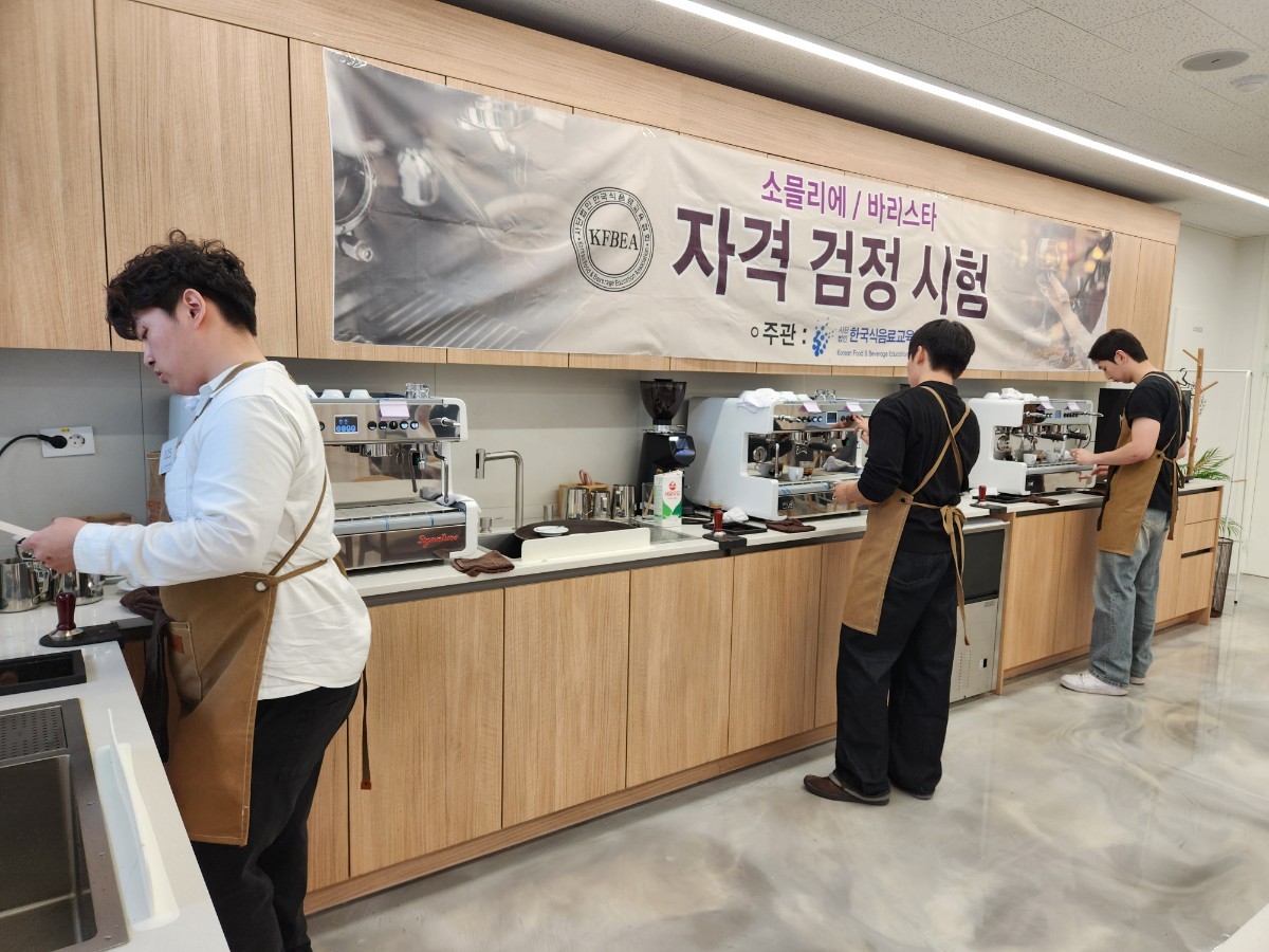 한 잔의 꿈, 한 걸음의 성장’ 제주대 김성훈 학생 바리스타 자격증 도전기 ‘눈길’