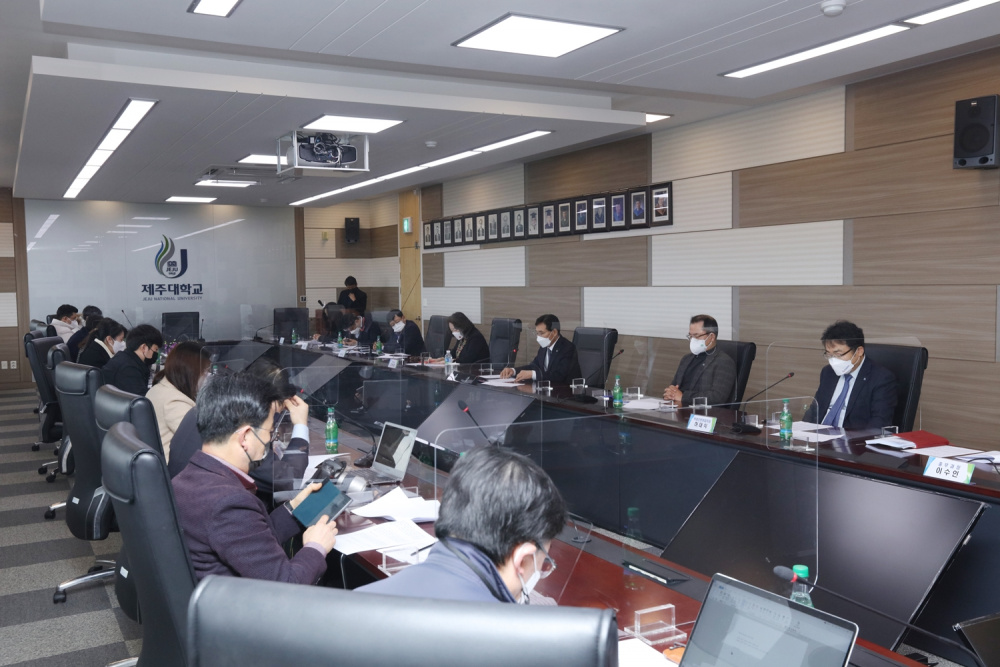 총장 이임 기자간담회.JPG